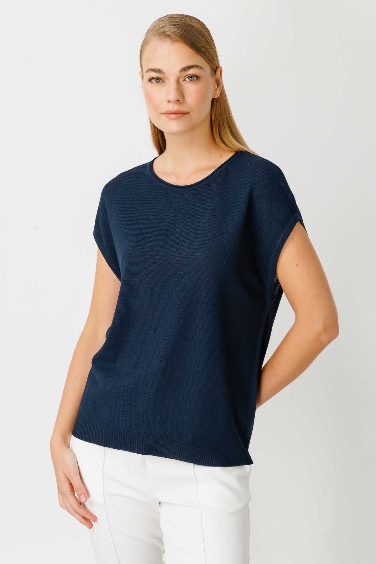 BASIC DIAMOND BLOUSE NAVY