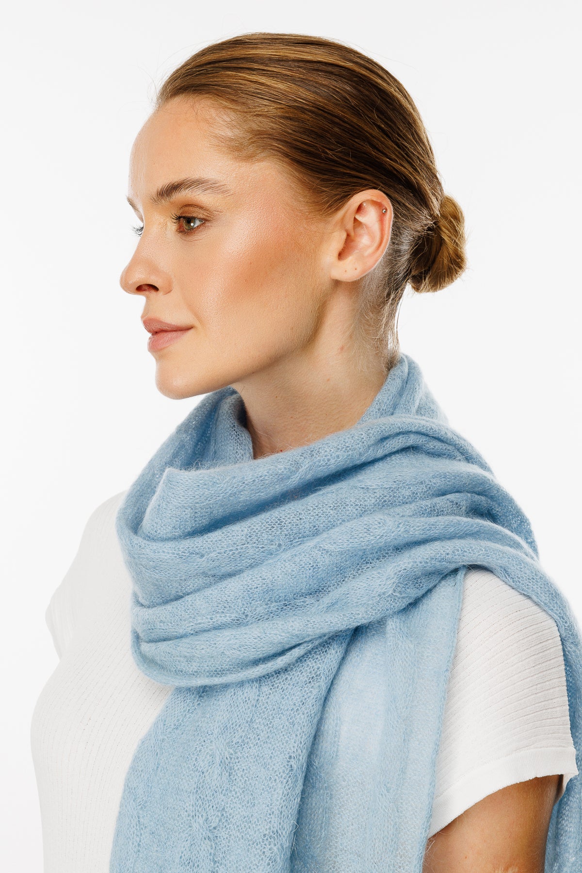 ARINNA SCARF BLUE-CABLE KNIT