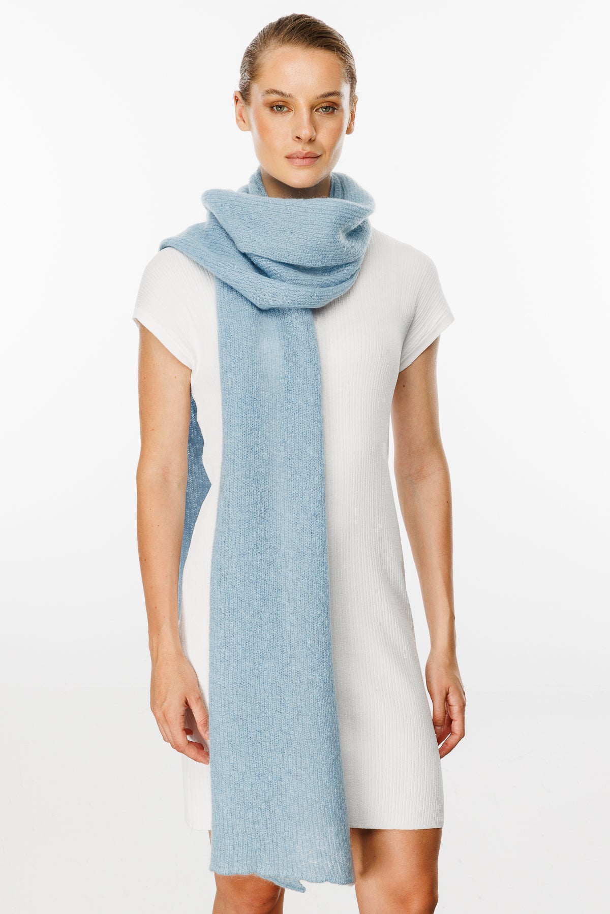 HATTUSA SCARF BLUE-BASIC KNIT