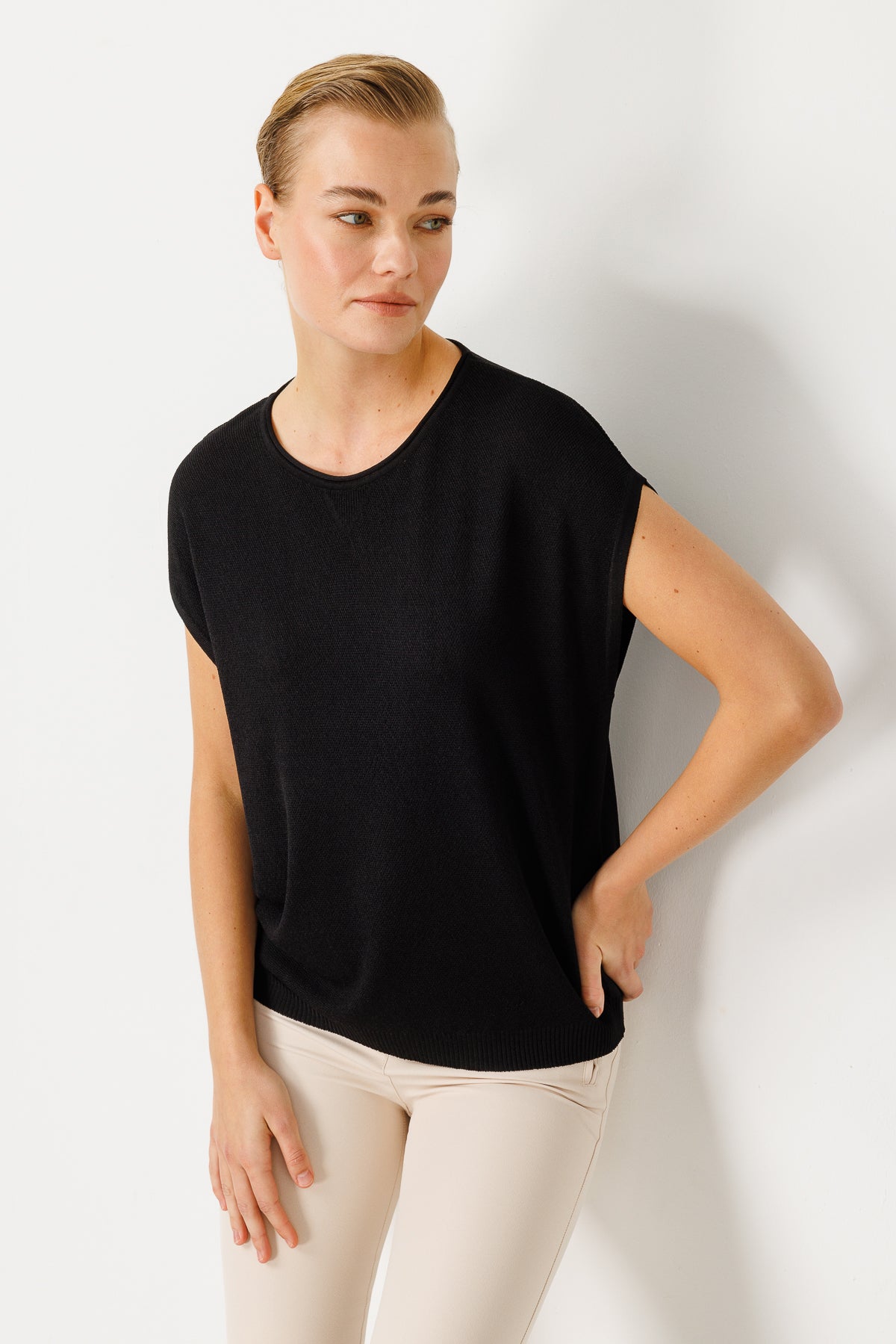 BASIC DIAMANT BLOUSE ZWART