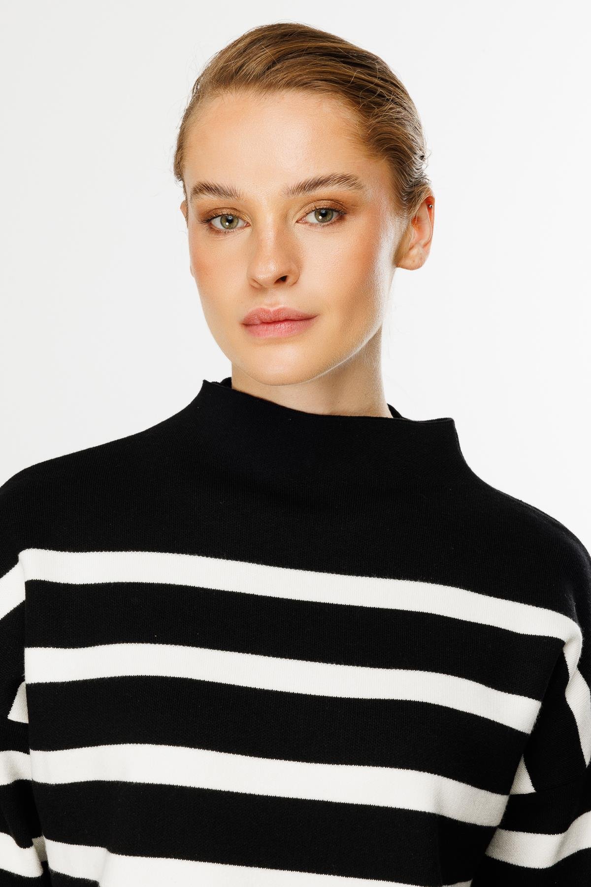 Striped Blouse with Capri Sleeves - Black/White