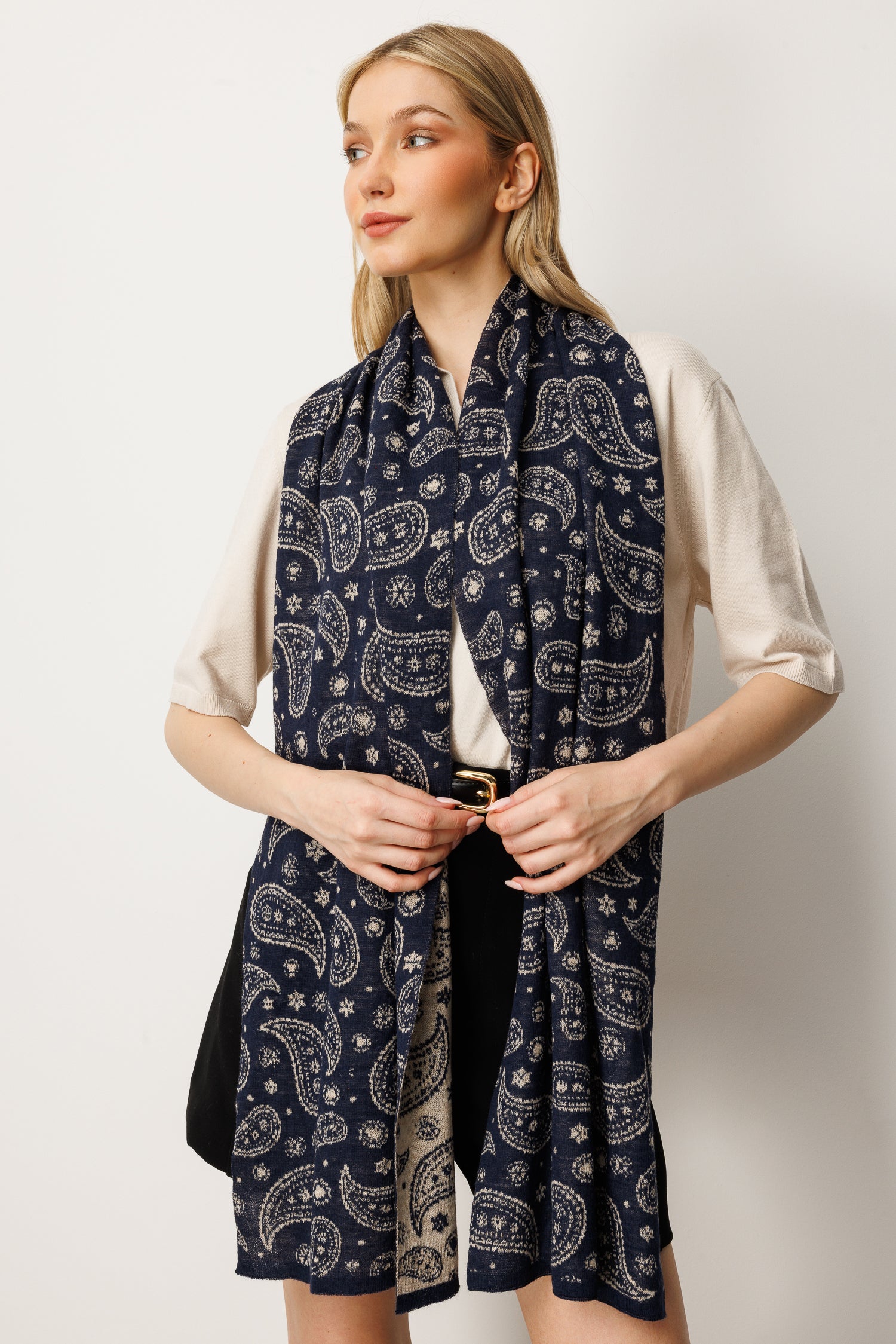 PATARA SHAWL NAVY-BEIGE