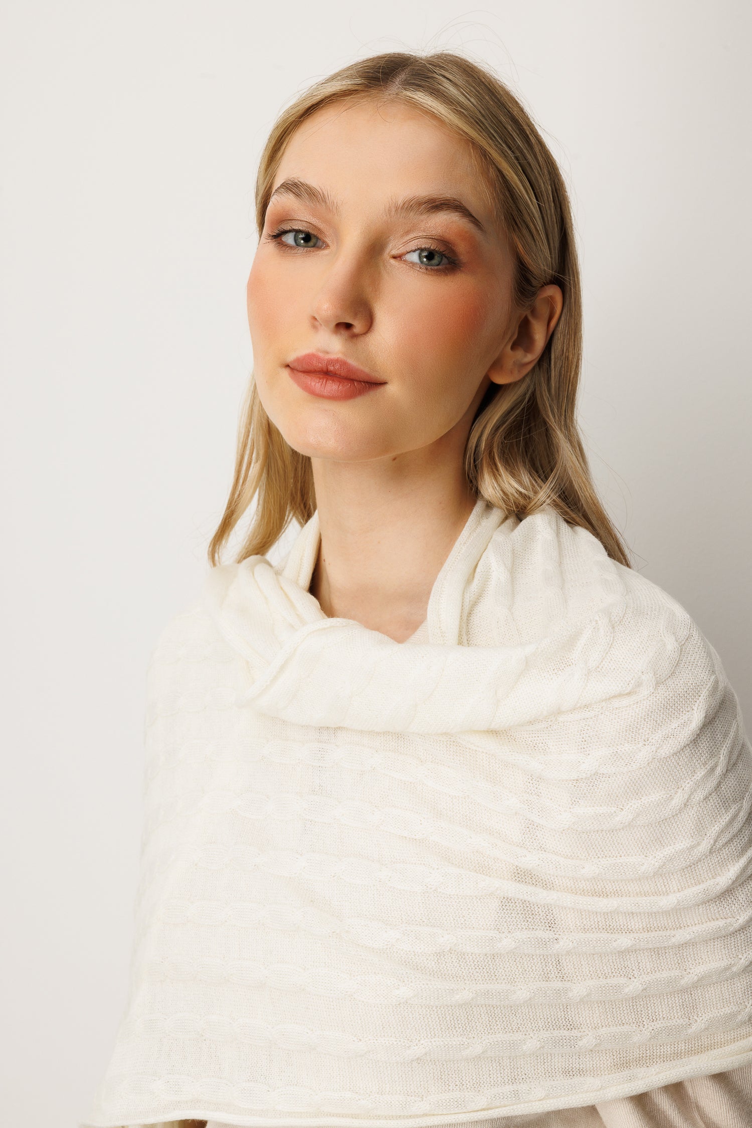 MYRA SCARF ECRU