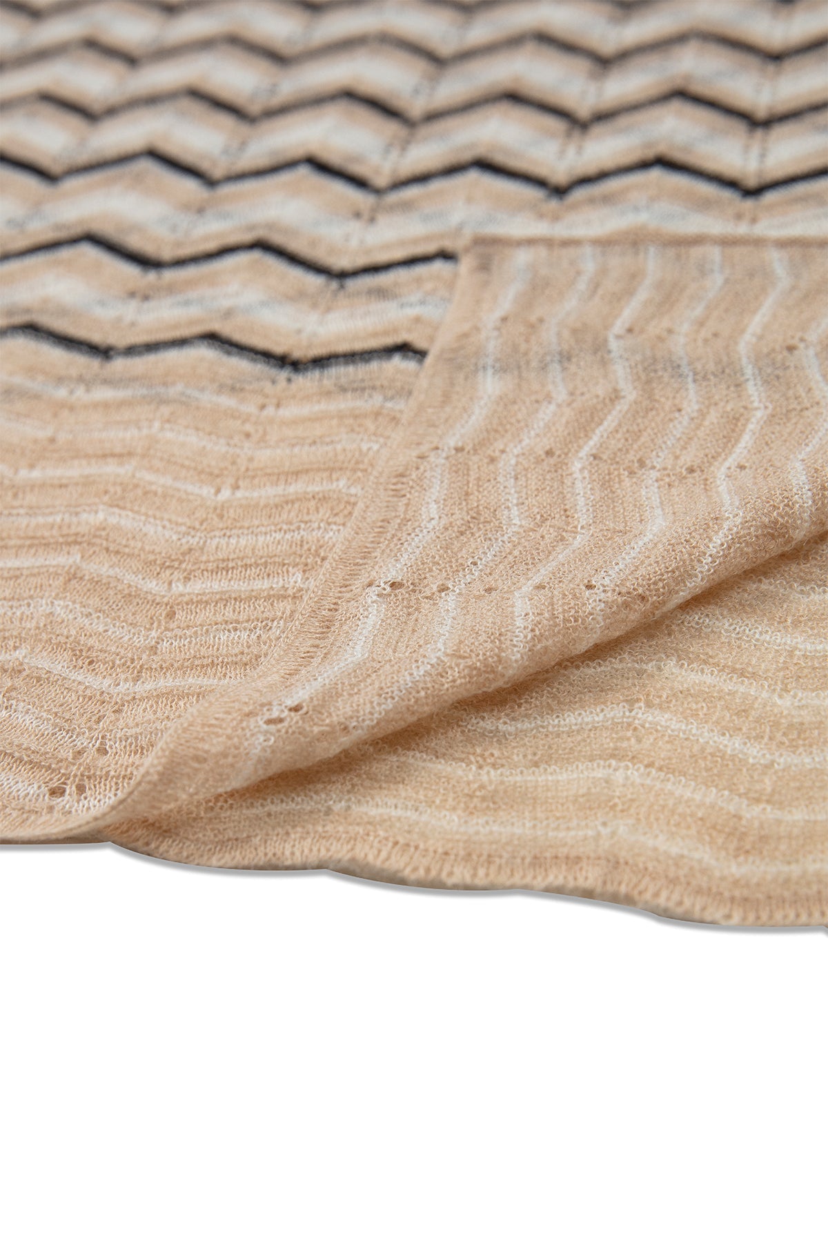 CYBELE SHAWL ECRU-BEIGE-BLACK