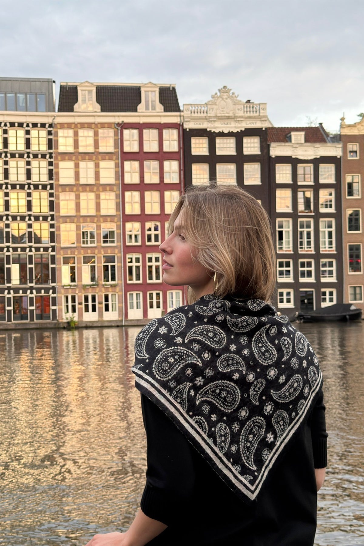 PATARA SQUARE FOULARD  BLACK-BEIGE